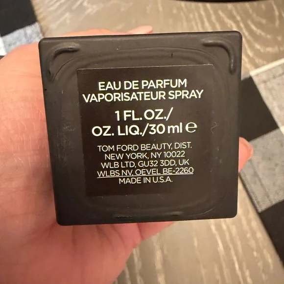 Authentic Tom Ford Black and White 'Fucking Fabulous' Eau de Parfum with box - Picture 10 of 11